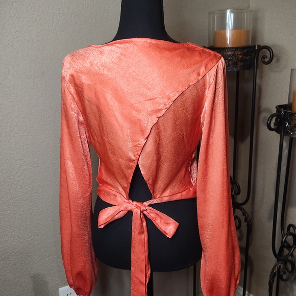 Koco &‎ K Orange Women's Crop Top - Picture 3 of 4